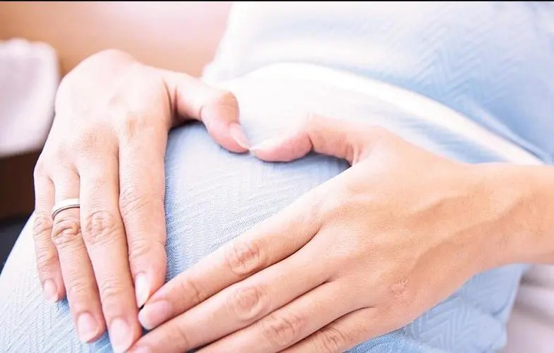 在桂林怀孕期间怎么鉴定孩子是谁的,桂林无创孕期亲子鉴定费用